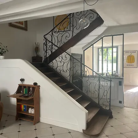 Le Clos Des Augustins Bed and breakfast 3*